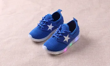 2018 Naujų Vaikai LED batai berniukams, mergaitėms apšvietimo batai vaikams laisvalaikio sportbačiai su Šviesą kūdikis lopšelio bateliai 8 spalvų, 1-3Y
