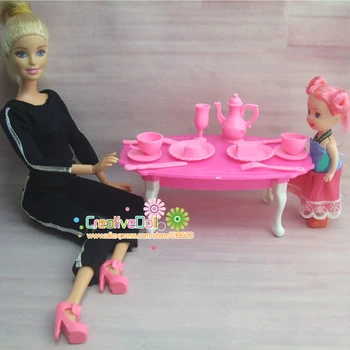 Nemokamas Pristatymas lėlės vakarienės stalo su maistu ir taurės barbie lėlės priedų