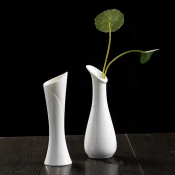 Keramikos baltos spalvos vaza apdailos trumpa šiuolaikinių namų puošybai minkštas mažų gėlių dovanos