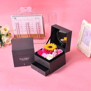 Medinėje dovanų dėžutėje rose Valentino Diena, vestuvės, Kalėdos, siųsti savo žmona, draugė romantiška praktinių gimtadienio dovana