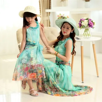 Gėlių mergaitės suknelė motina ir dukra dress bohemijos vasaros paplūdimio suknelė vasarą nešioti šifono sijonas mergina atostogų suknelės pajūrio