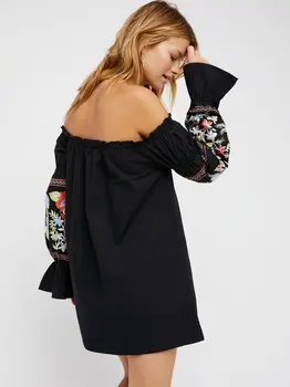 2018 naujų karšto pardavimo siuvinėjimo vasarą mini suknelė velniop kaklo gėlių boho stiliaus suknelė backless raukiniai atostogų suknelės seksualus vestidos